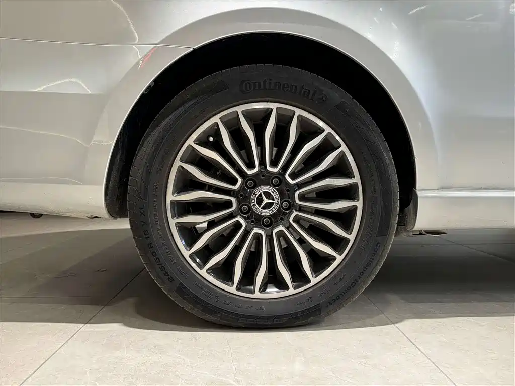 Mercedes-Benz V-Class 2018 V 260 L Premium Long Version China V фото 19