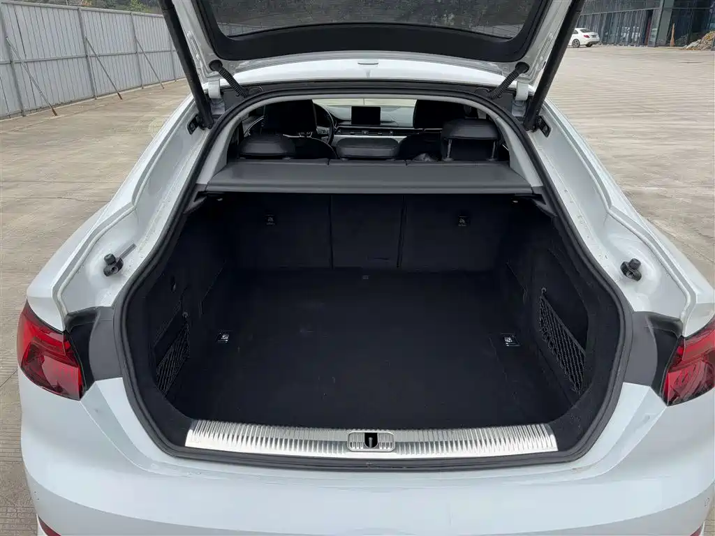 Audi A5 (Import) 2019 Sportback 40 TFSI Fashion фото 27