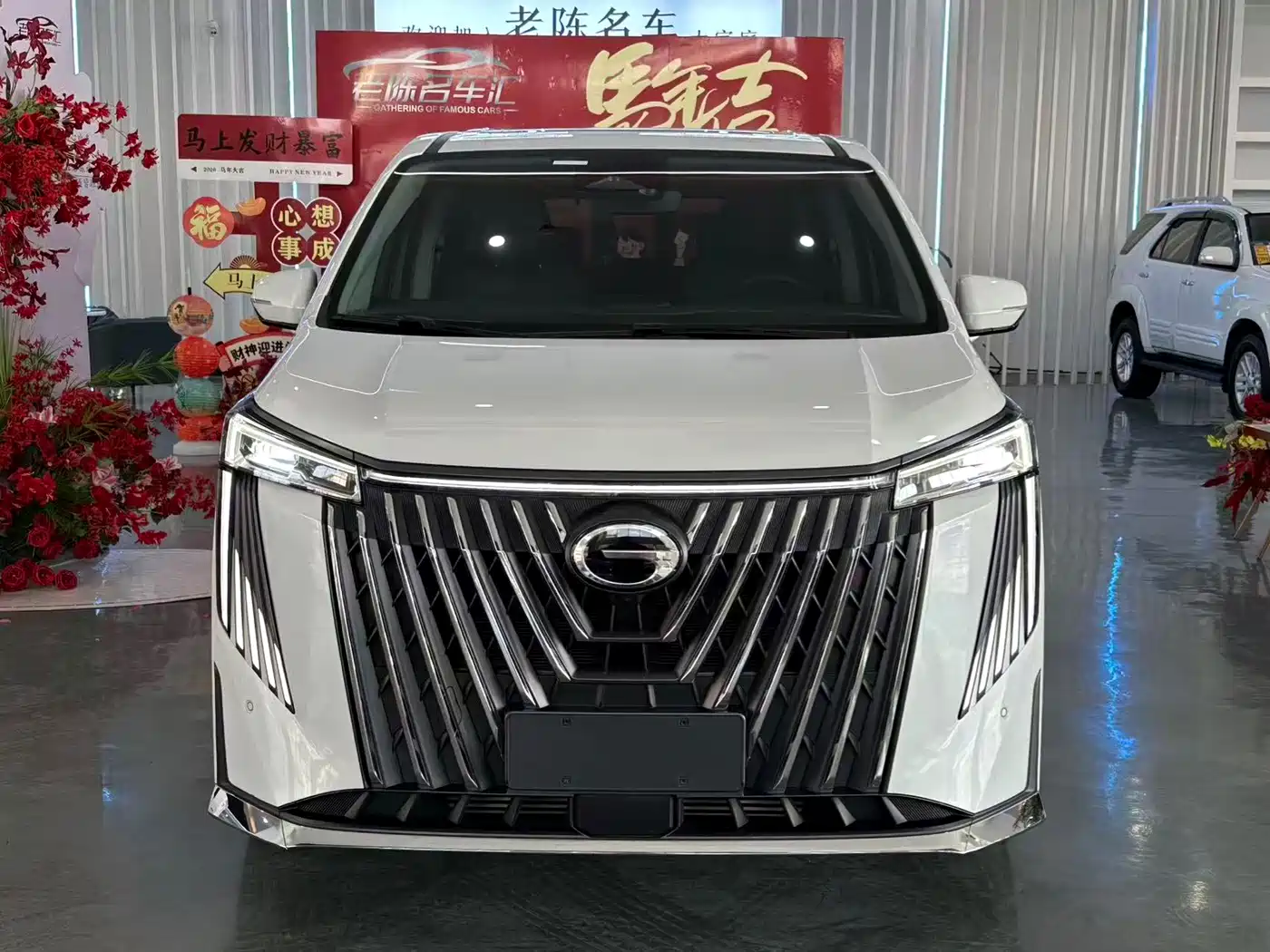 GAC Trumpchi Trumpchi M8 2023 Master Series 390T Flagship Edition фото 2