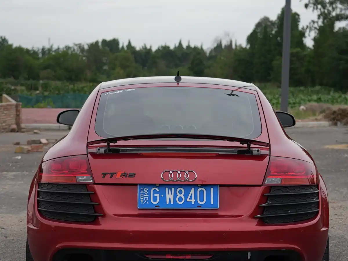 Audi TT 2011 TT Coupe 2.0TFSI фото 9