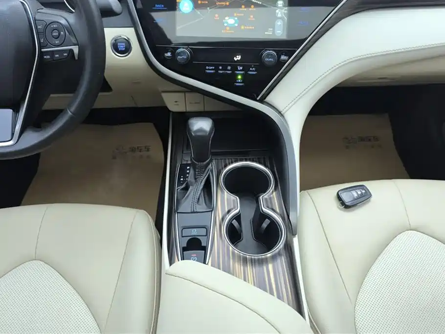 Toyota Camry 2019 Facelift 2.0G Luxury Edition фото 16