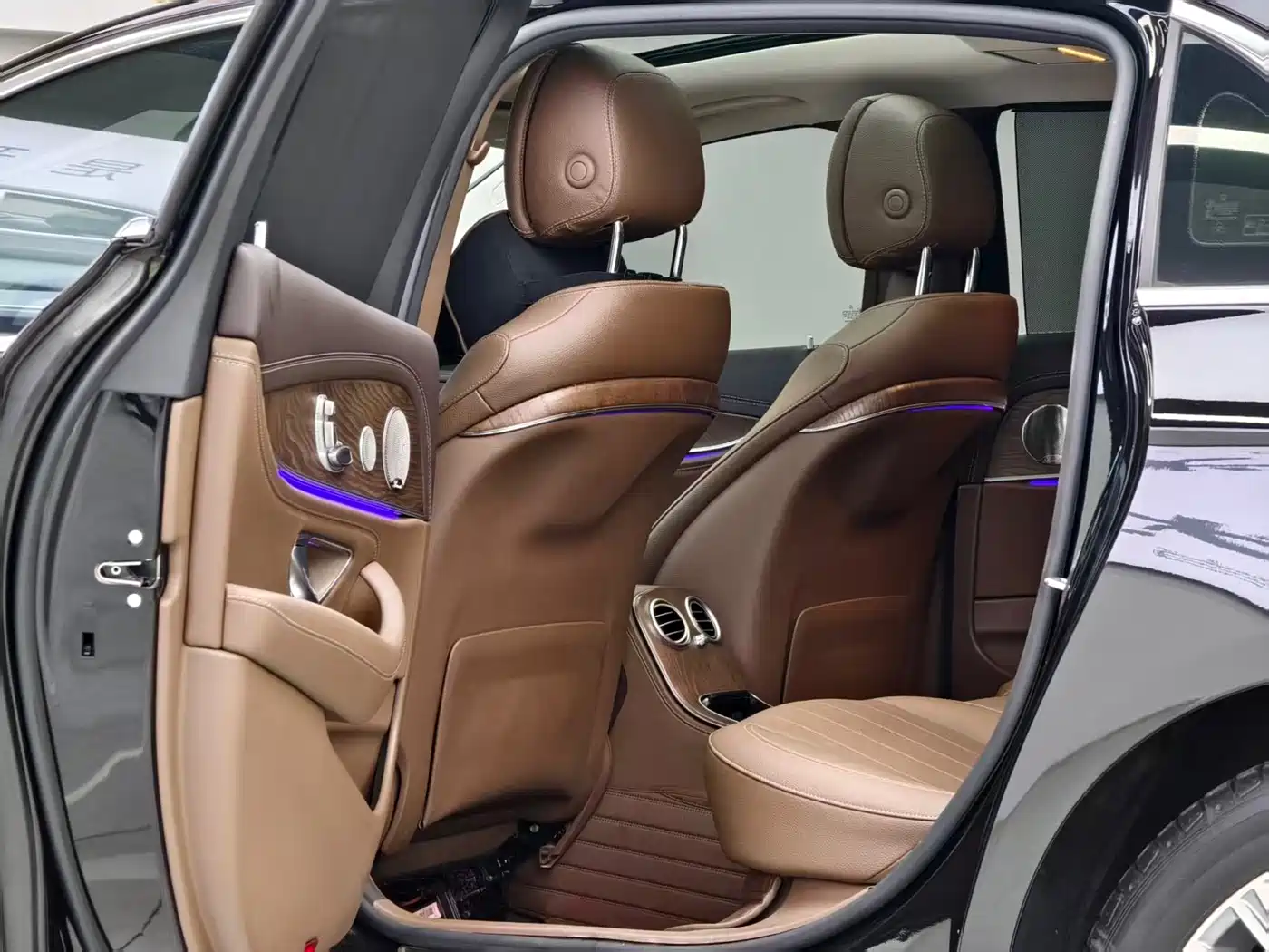 Mercedes-Benz E-Class 2023 E 300 L Luxury фото 10