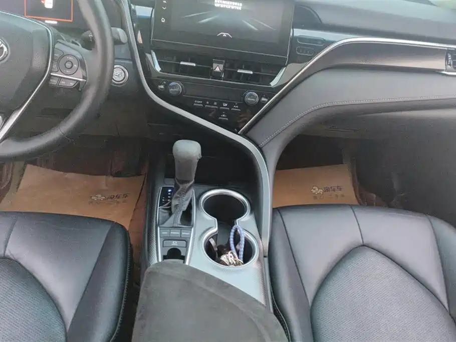 Toyota Camry 2021 2.5S Feng Shang Edition фото 16