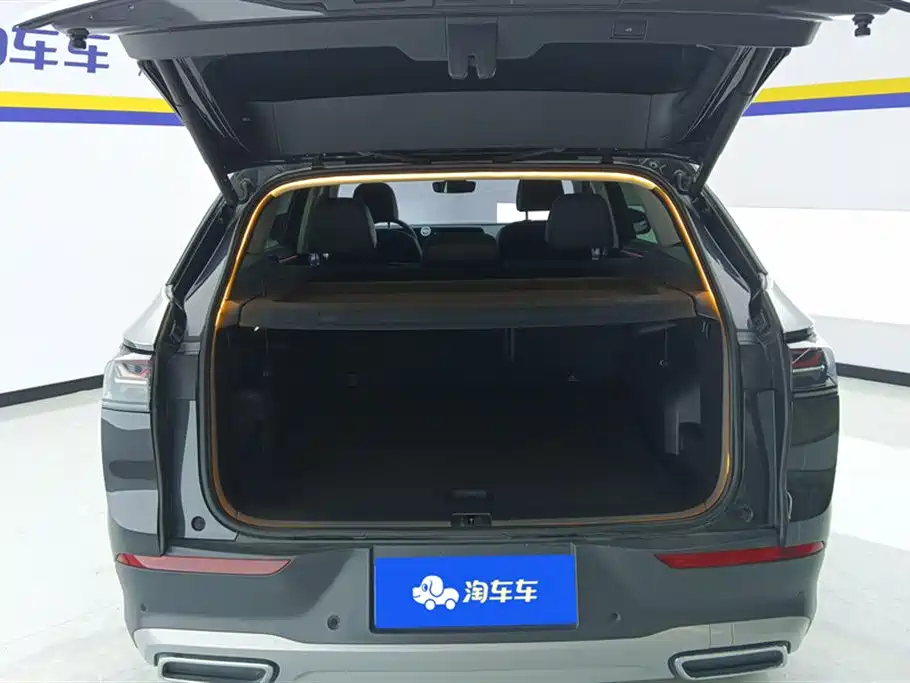 Volkswagen Talagon 2023 330TSI Luxury Touring Edition фото 4