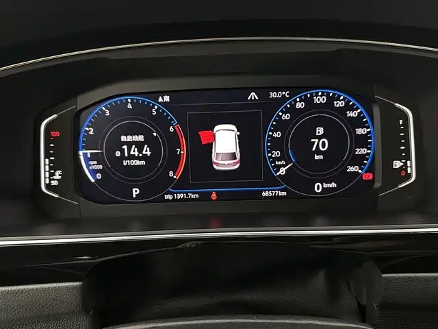 Фото 9 - Volkswagen Tiguan L