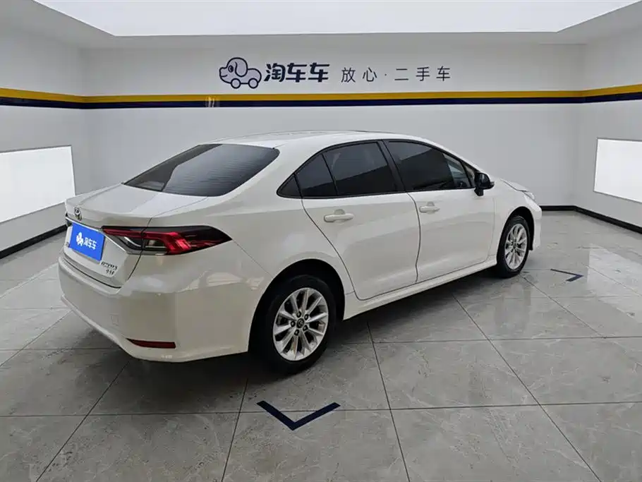 Toyota Corolla 2021 1.2T S-CVT Elite PLUS Edition фото 3