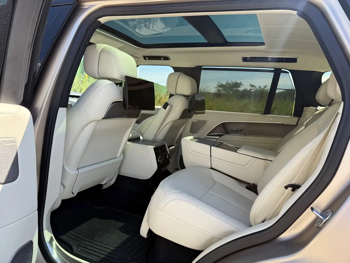 Land Rover Range Rover 2023 2023 4.4 V8 530PS Launch Edition