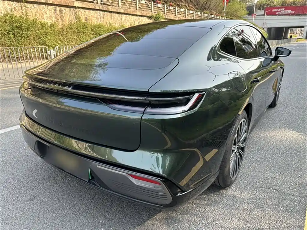 Geely Galaxy Galaxy Xingyao 8 2025 130km EM-P Starship Edition фото 19
