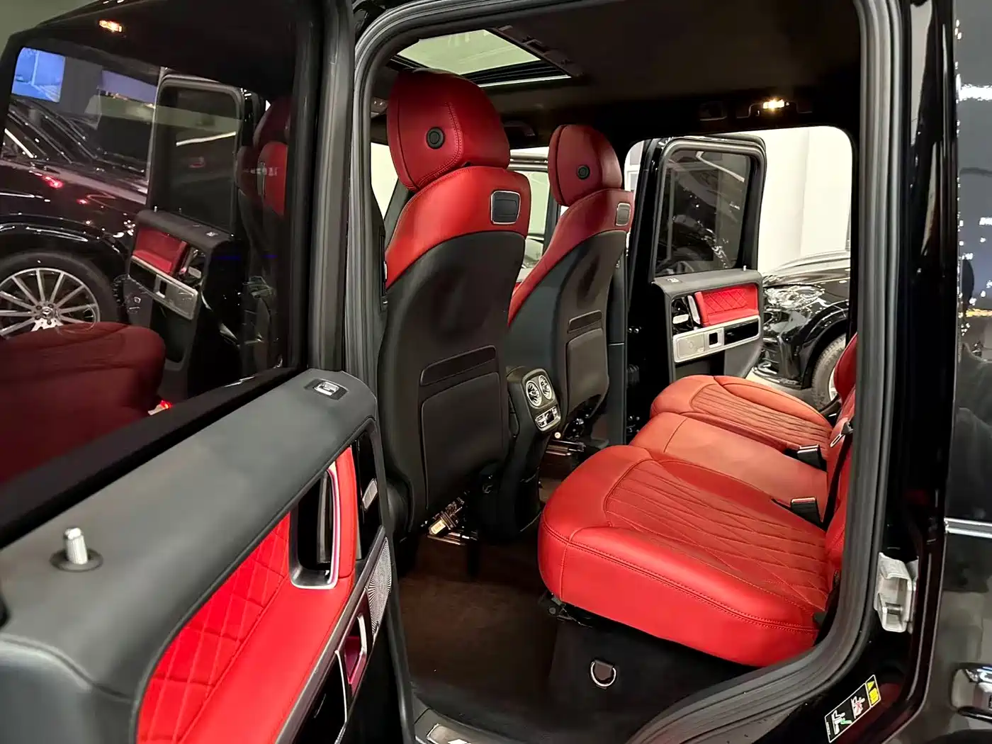 Mercedes-Benz G-Class AMG 2023 AMG G 63 фото 7