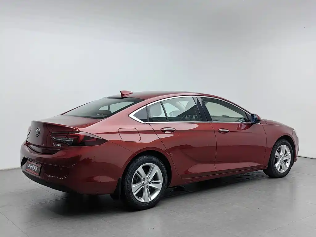 Фото 2 - Buick Regal