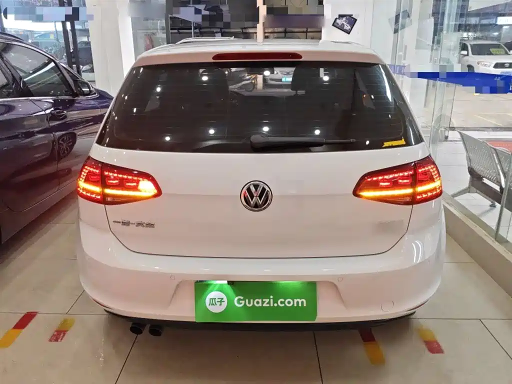 Volkswagen Golf 2016 230TSI Automatic Luxury фото 4