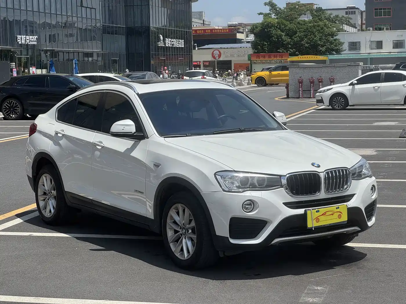 Photo 6 - BMW X4