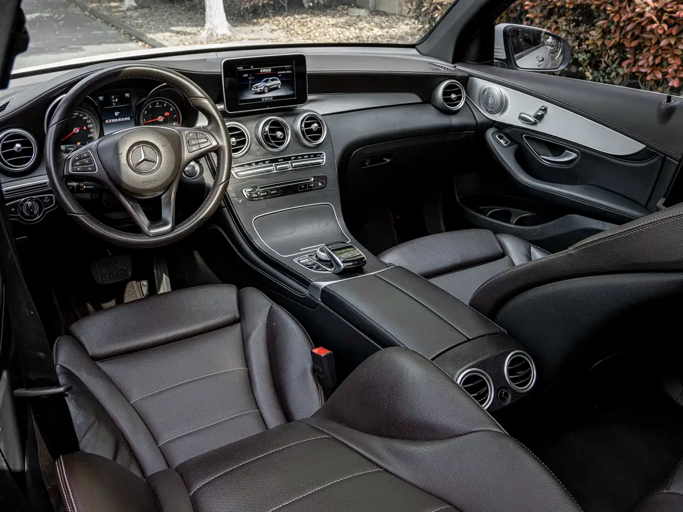Mercedes-Benz GLC 2017 GLC 200 4MATIC фото 8