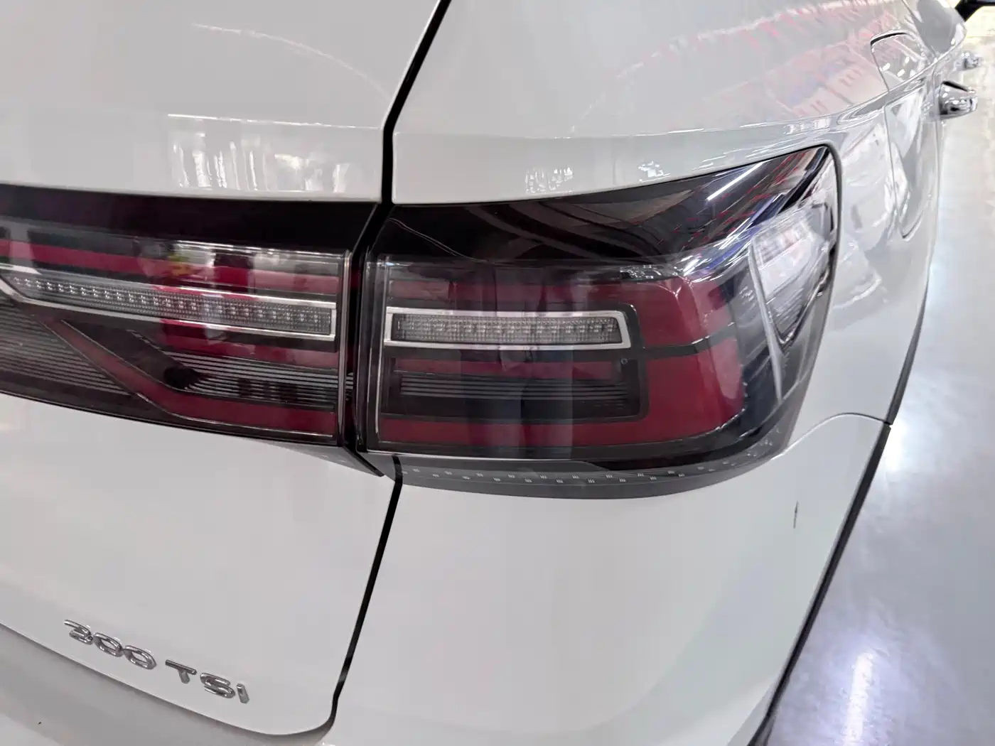 Volkswagen Tharu 2023 300TSI 2WD Full Moon Edition фото 20