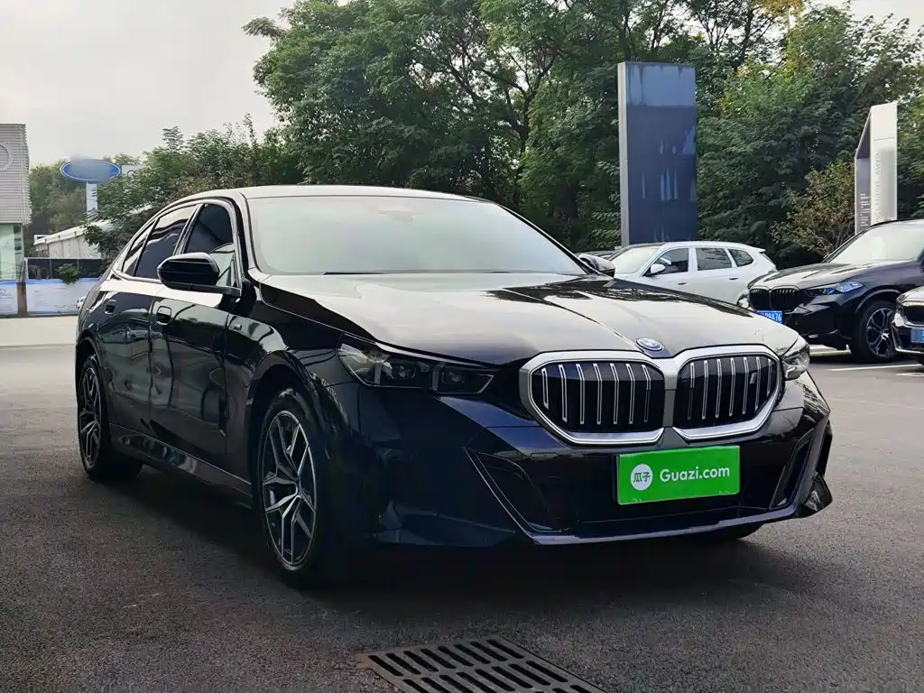 BMW i5 2026 2025 eDrive 40L M Sport Package