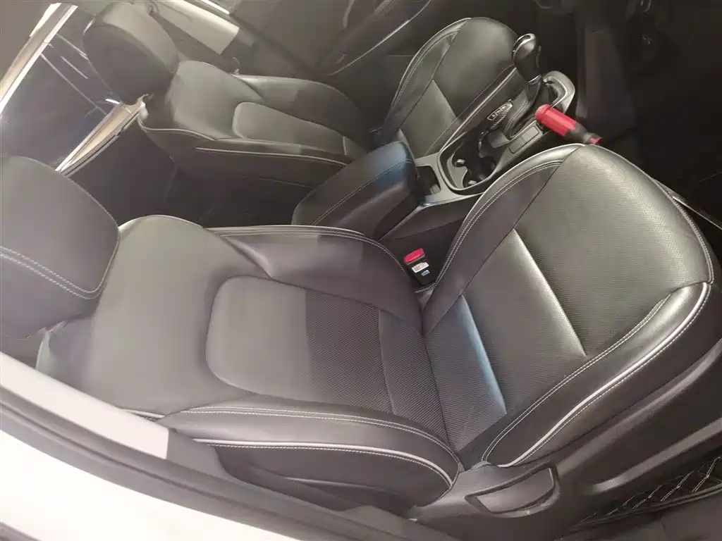 Hyundai Santa Fe 2017 2.0T Automatic 2WD Intelligent 7-Seater фото 4