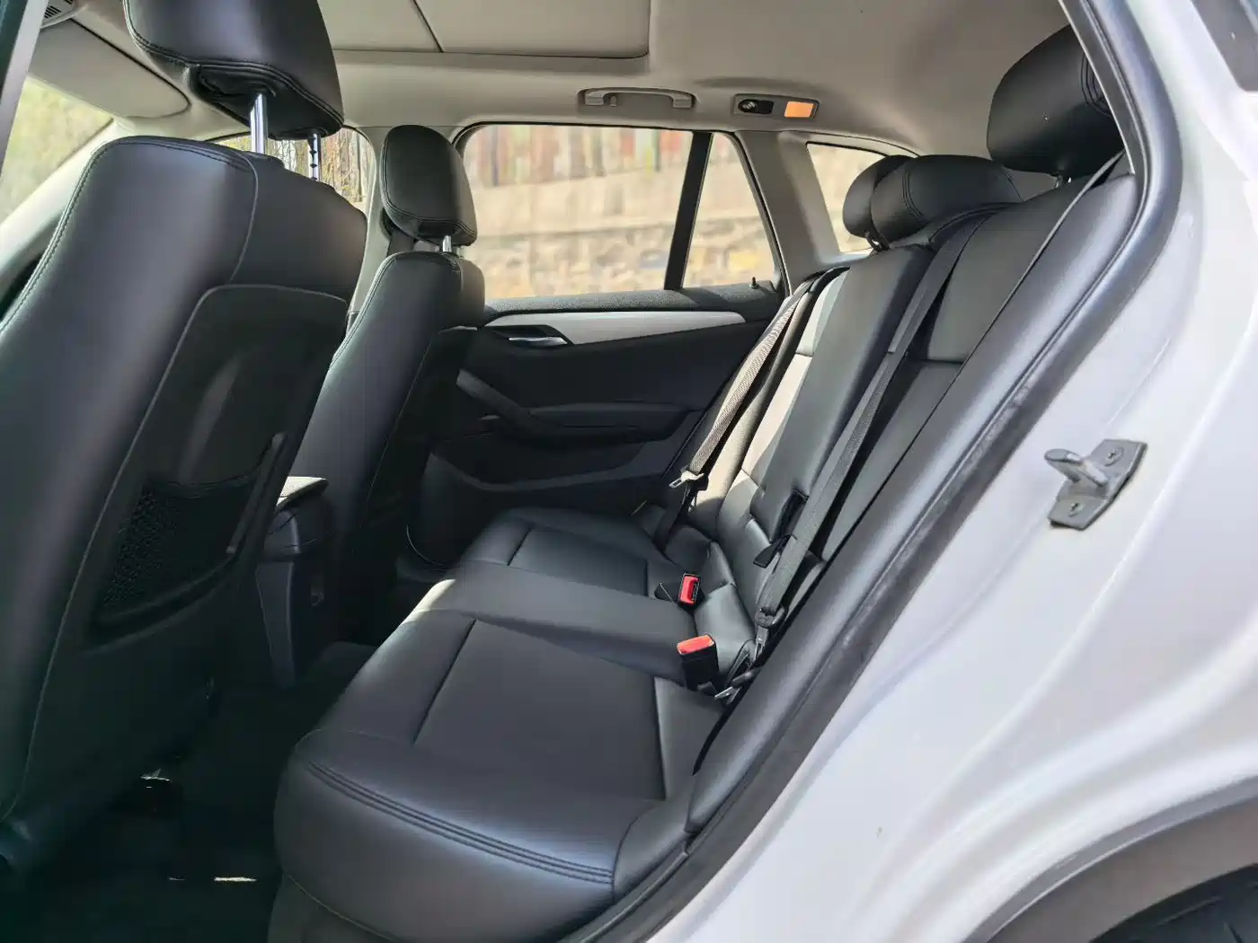 BMW X1 2014 sDrive18i Fashion Edition фото 8