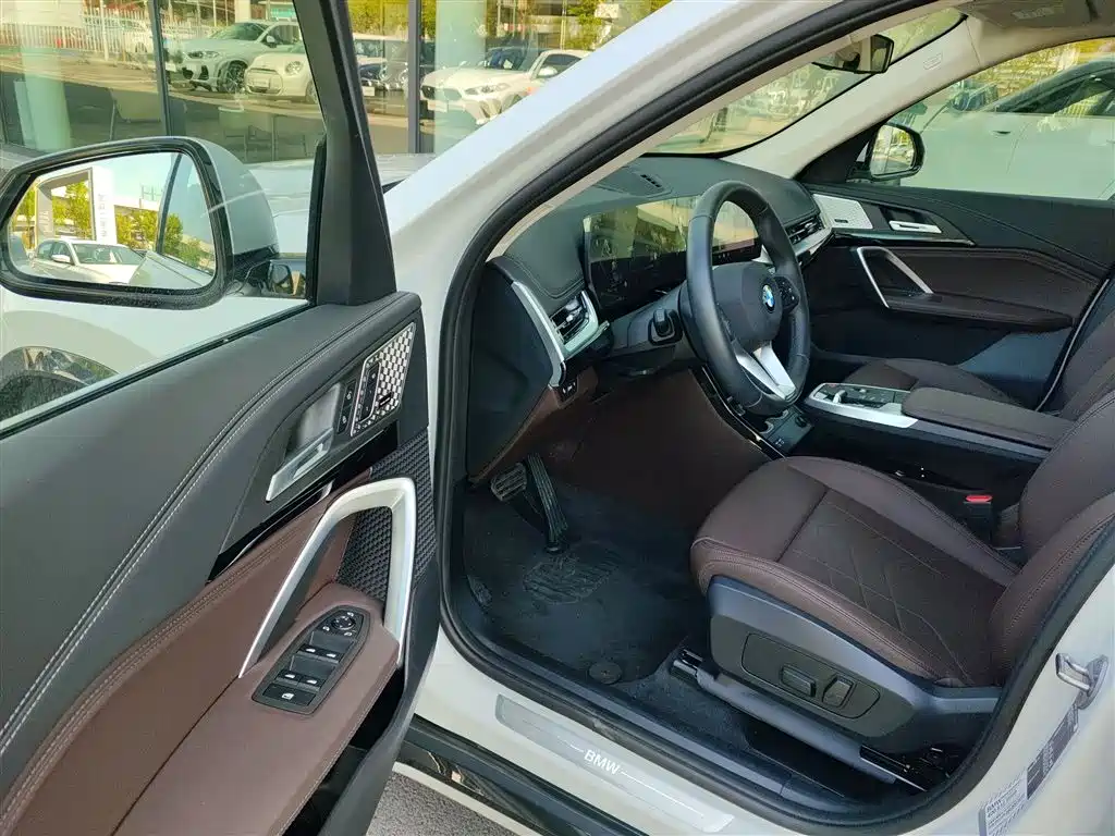 BMW X1 2024 sDrive25Li X Design Package фото 9