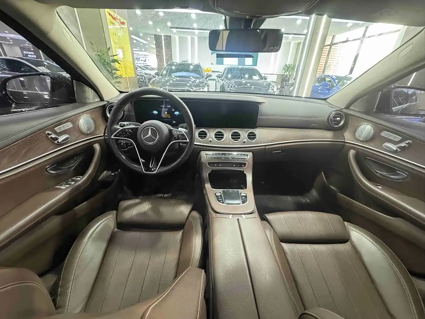 MERCEDES-BENZ E CLASS