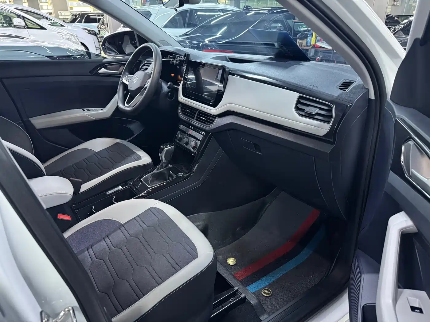 Volkswagen Tharu 2025 New Edge 1.5L Aspiration Edition фото 15