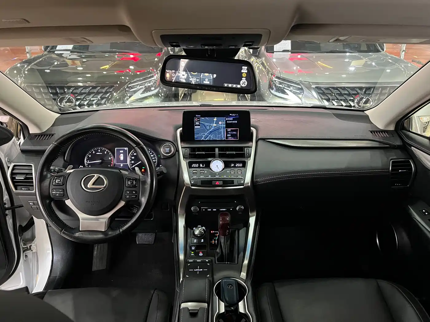 Lexus NX 2017 300 AWD Sharp Style Edition фото 11