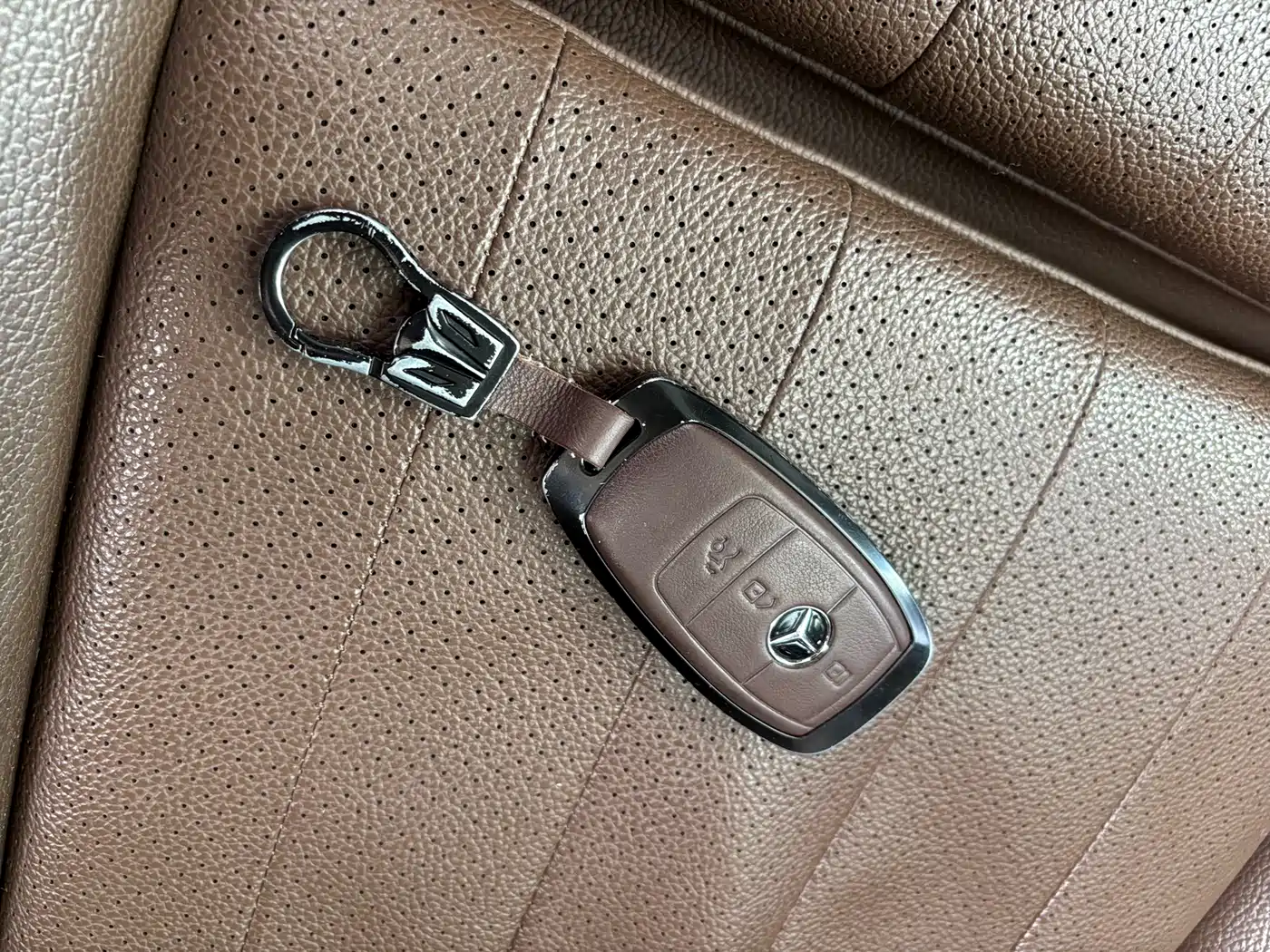 Mercedes-Benz E-Class 2018 E 200 L фото 43