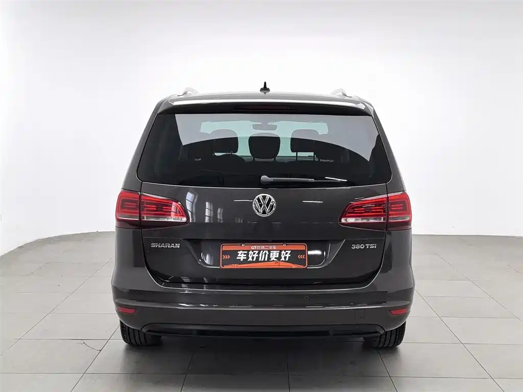 Volkswagen Sharan 2018 380TSI Comfort 7-Seater фото 4