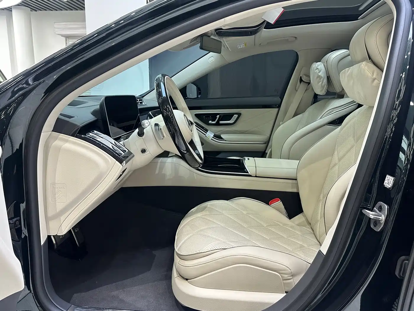 Mercedes-Benz Maybach S-Class 2025 Model S 480 4MATIC фото 9