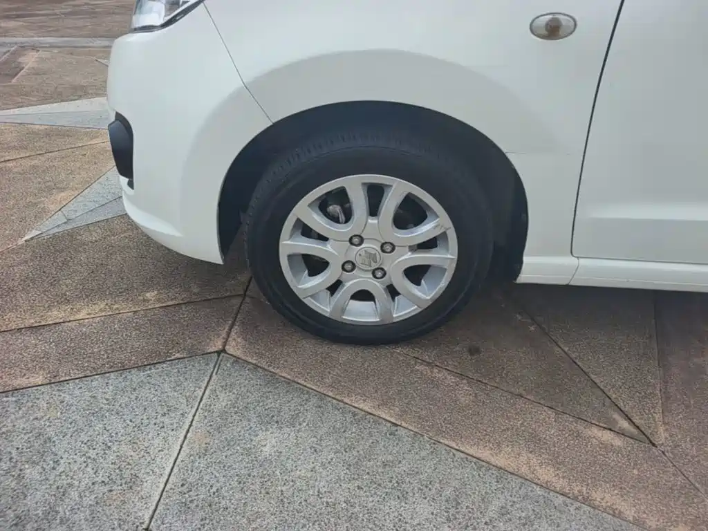 Suzuki Alto 2017 2013 1.0L Automatic Deluxe