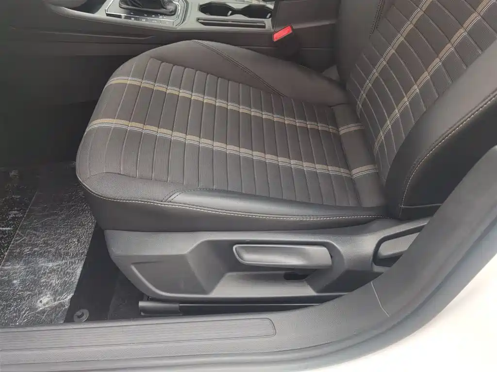 Volkswagen Lavida 2021 280TSI DSG Comfort Edition фото 20