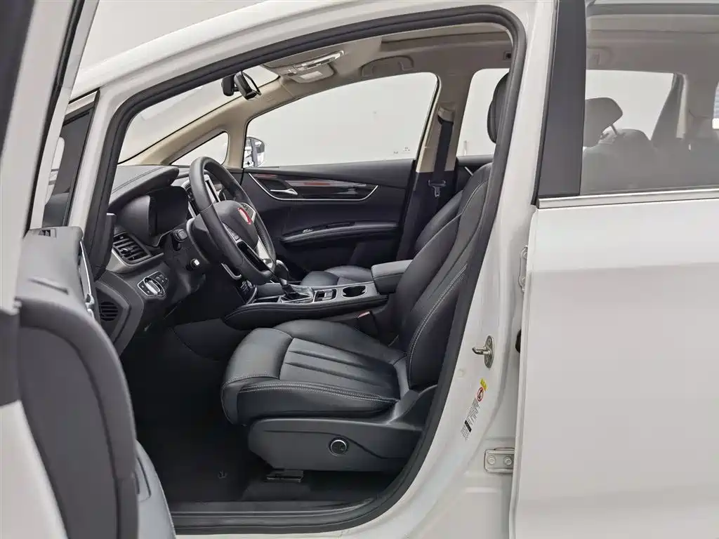 BYD Song MAX 2018 1.5T Automatic Smart Connected Premium 6-Seater фото 10