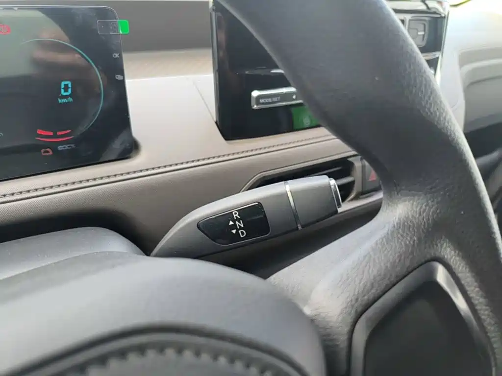 Jiangling E-Fushun 2025 2025 Clear Window Version 53.58kWh Medium Wheelbase Medium Roof