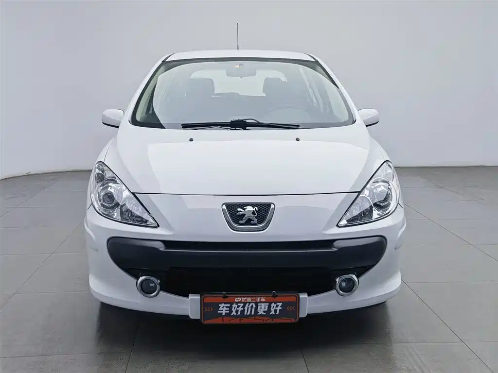 Peugeot 307 2010 Model Hatchback 2.0L Automatic Comfort Edition фото 3