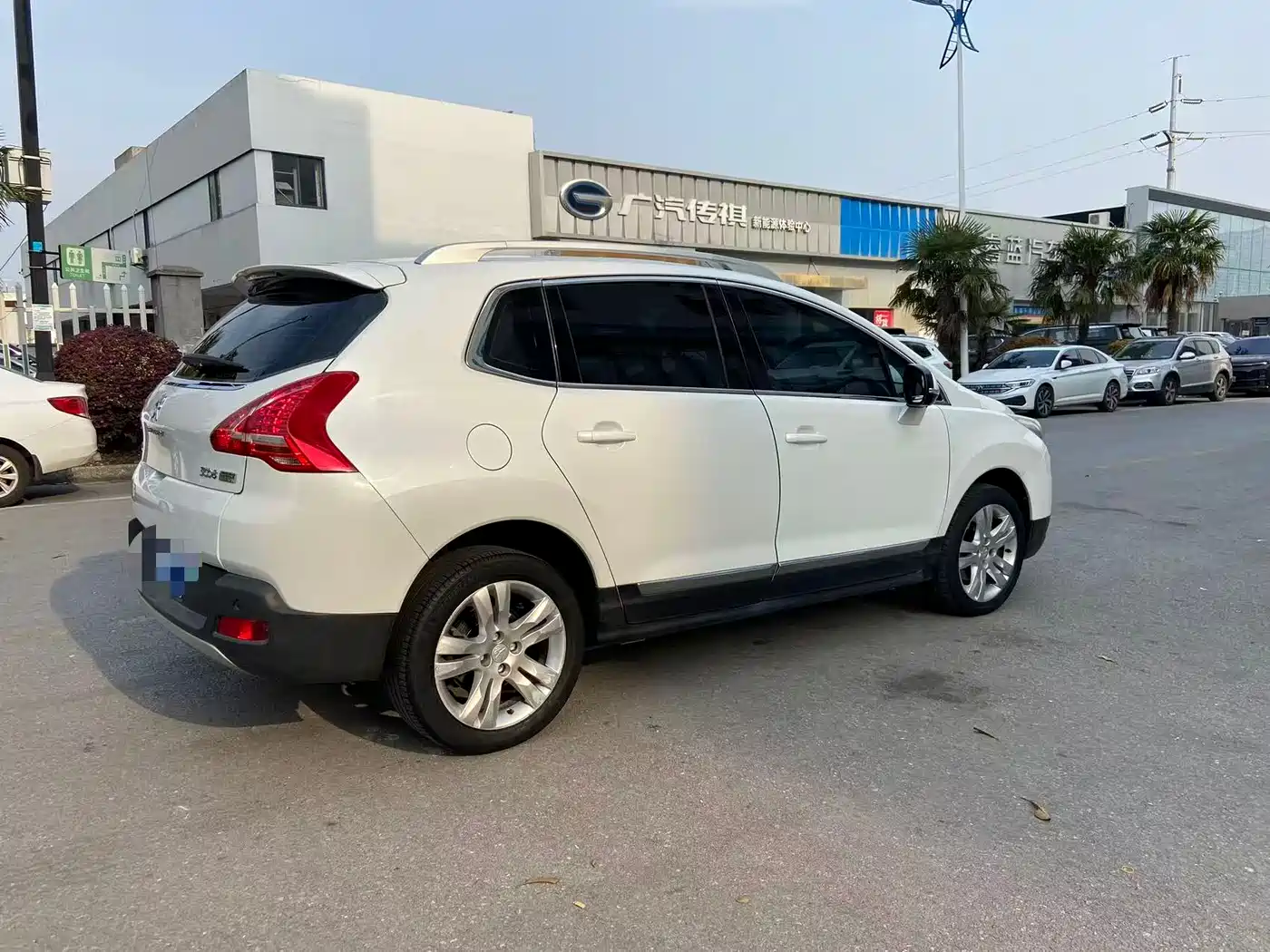 Peugeot 3008 2014 1.6THP Roland Garros Edition фото 4