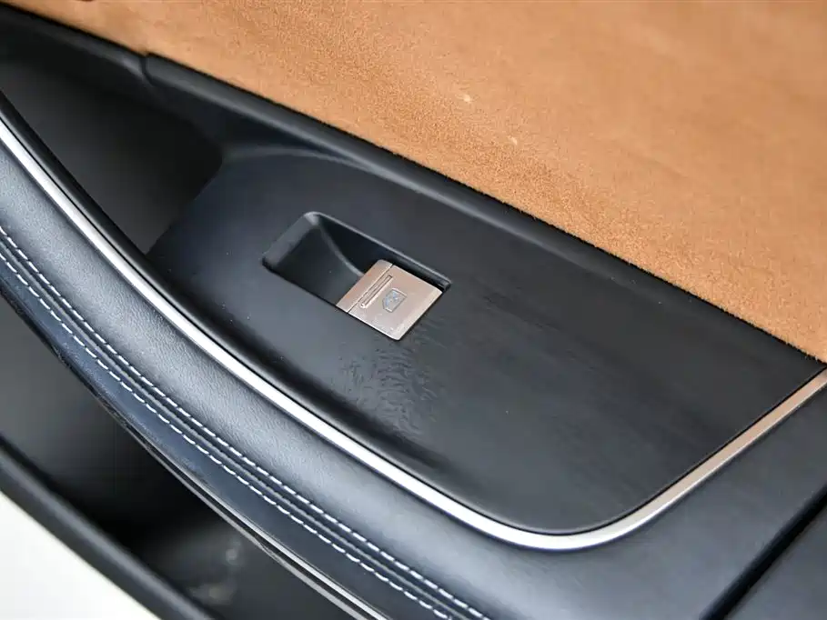 Audi A8 2024 Model A8L 50 TFSI quattro Premium Selection фото 30