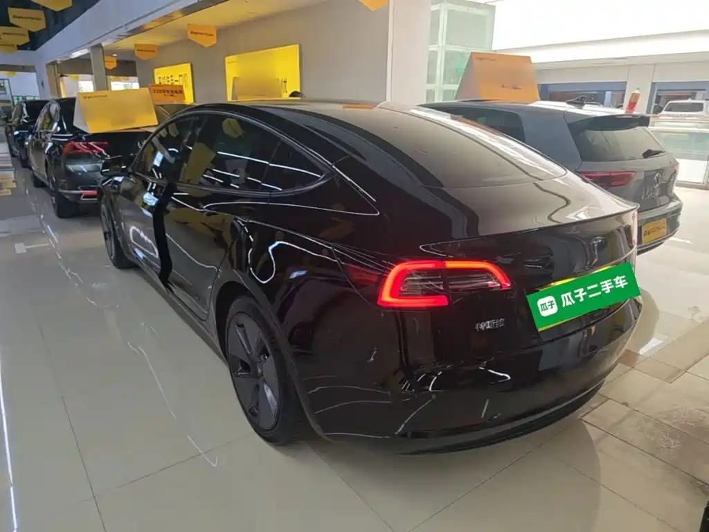 Фото 5 - Tesla Model 3