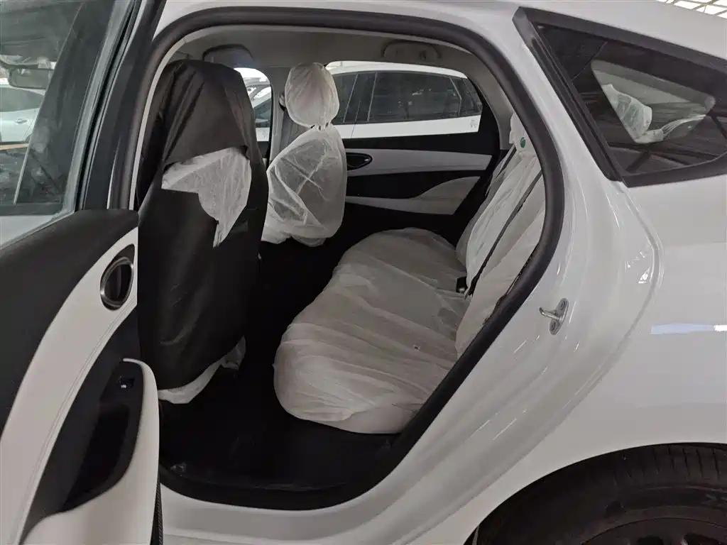 BYD Hai Bao 05 DM-i 2025 DM-i Smart Drive Edition 55KM Luxury фото 13