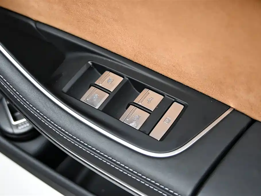 Audi A8 2024 Model A8L 50 TFSI quattro Premium Selection фото 26