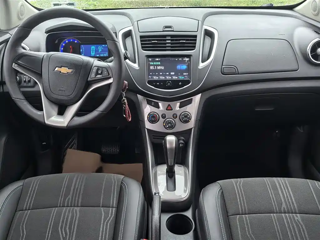 Chevrolet Trax 2016 1.4T Automatic 2WD Luxury фото 17