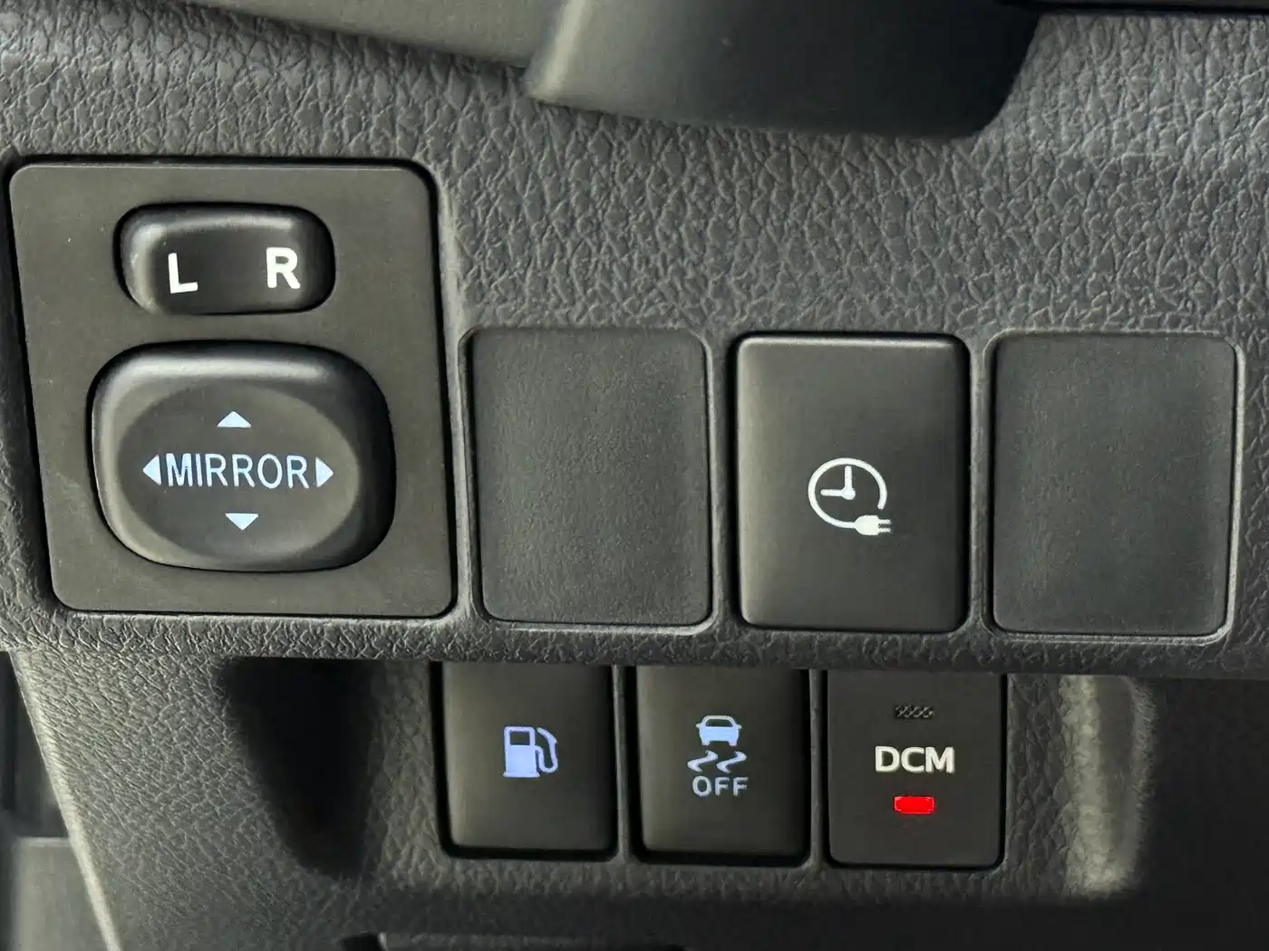 Toyota Corolla 2018 Hybrid 1.8L E-CVT Smart Edition фото 15