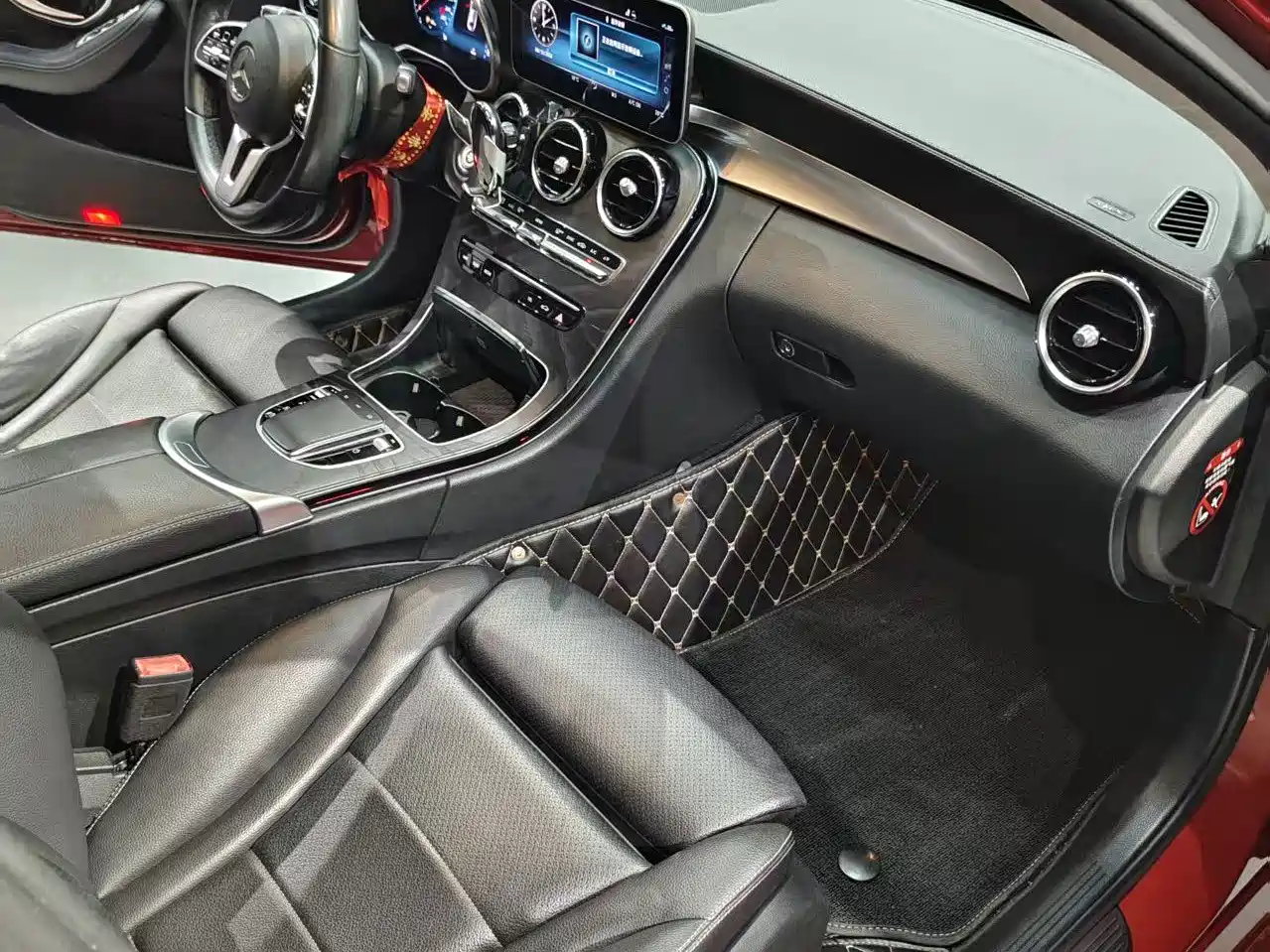 Фото 10 - Mercedes-Benz C-Class