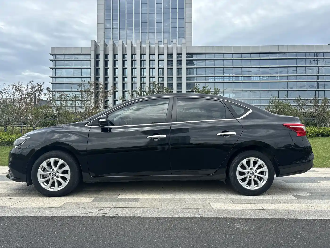Фото 7 - Nissan Sylphy