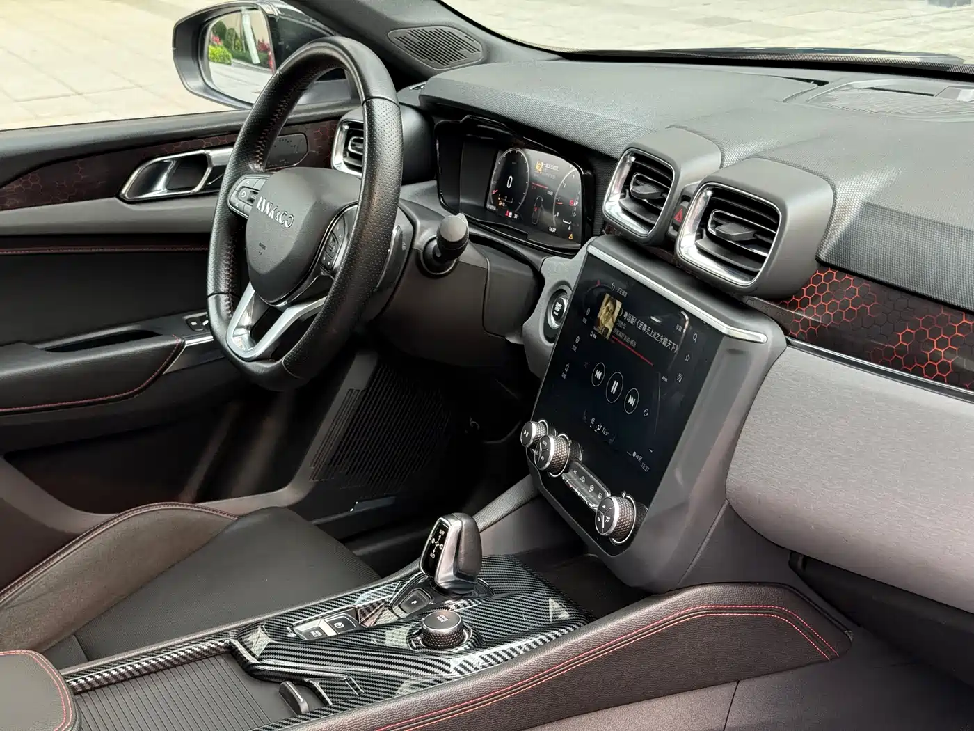 Lynk & Co 03 2019 2.0TD Auto Power Version фото 15