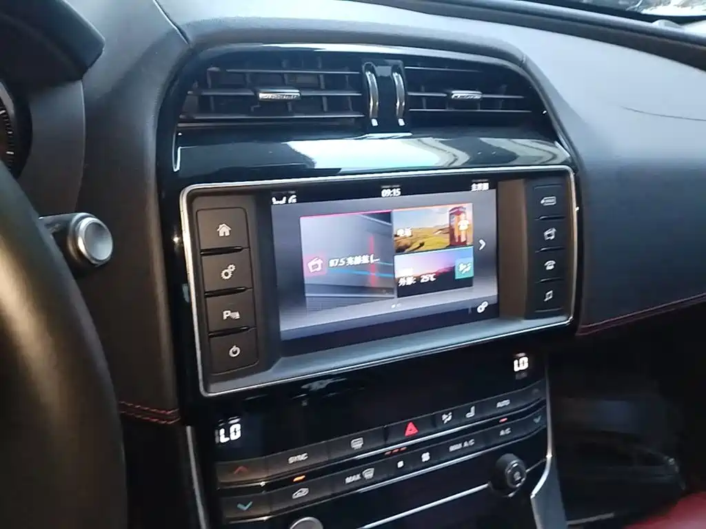 Jaguar XE 2017 2015 2.0T 200PS R-Sport