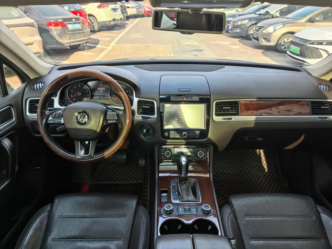 Volkswagen Touareg 2015 3.0TSI Comfort Edition фото 8