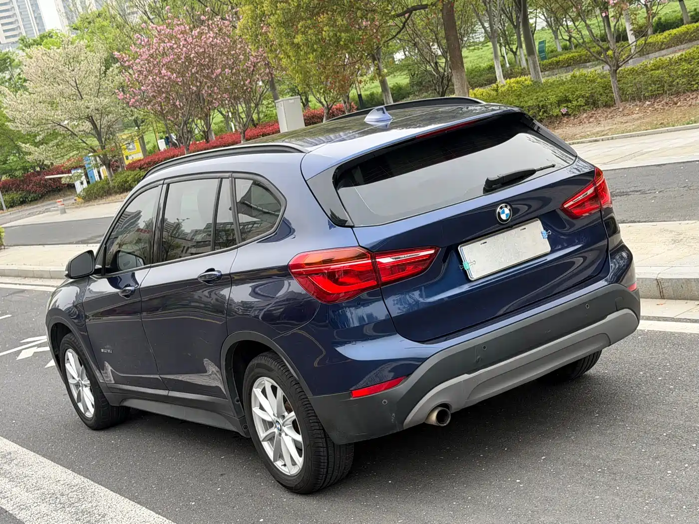BMW X1 2018 sDrive18Li Fashion Model фото 4