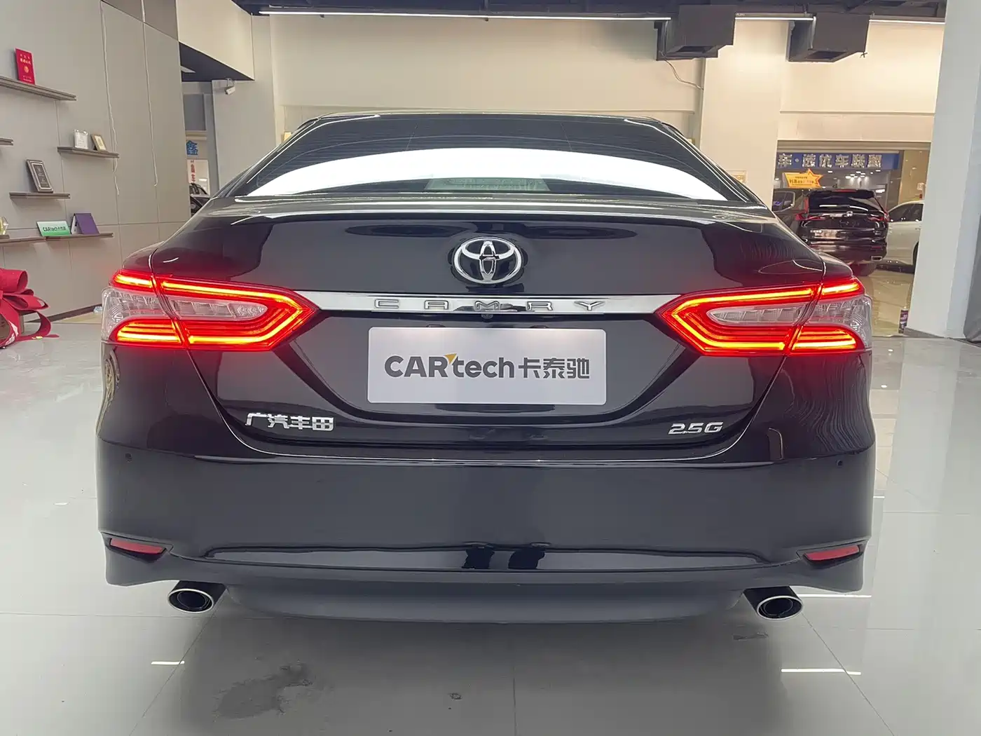 Toyota Camry 2019 2.5G Luxury Edition China VI фото 2