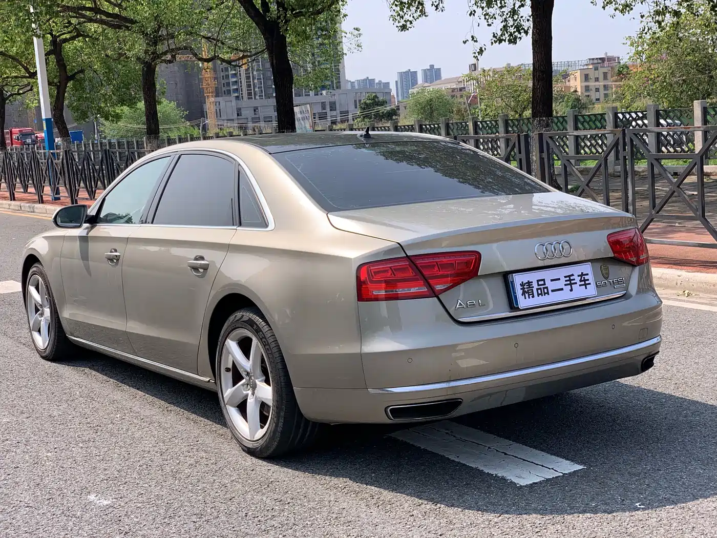 Audi A8 2013 A8L 50 TFSI quattro Luxury фото 6