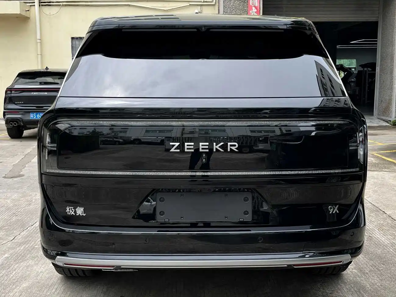 ZEEKR 9X 2026 2025 Model Standard