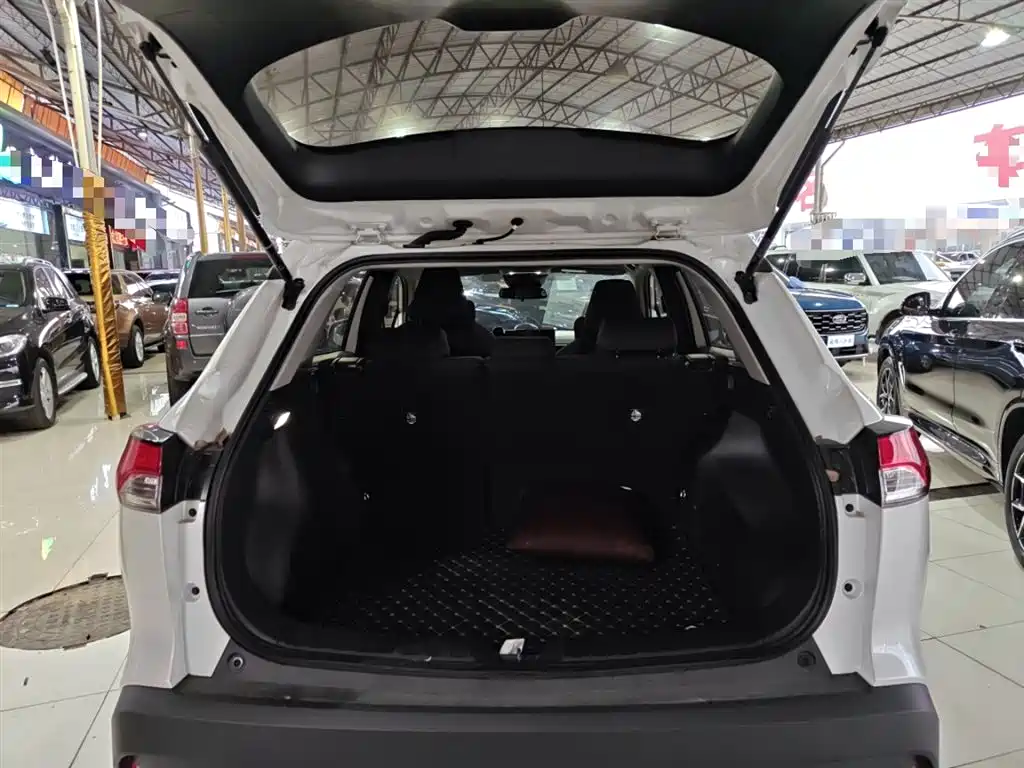 Toyota Frontlander 2024 2.0L Smart Hybrid Dual Engine Leading Edition фото 19